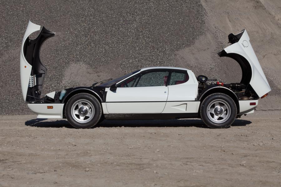  Ferrari 512 BBi Berlinetta 1984 года  (фото 9 из 17)